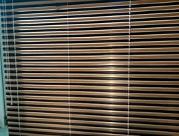 Jaluzele Aluminiu Bicolor