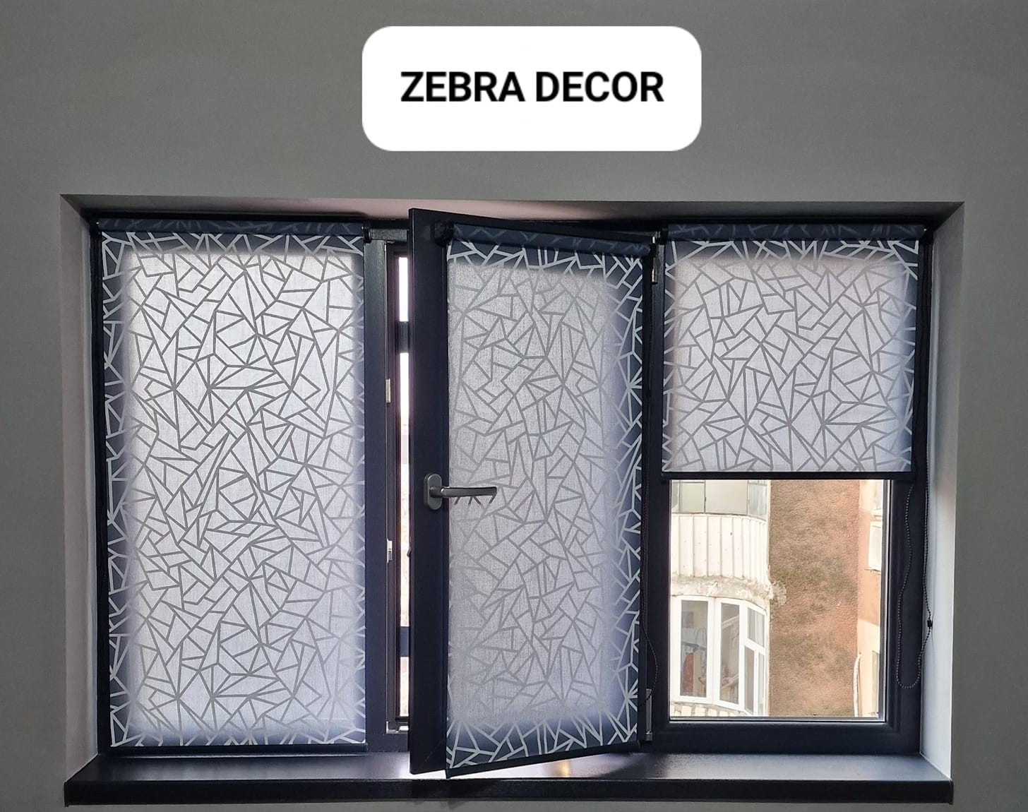 Geometric Gri Inchis CP-004